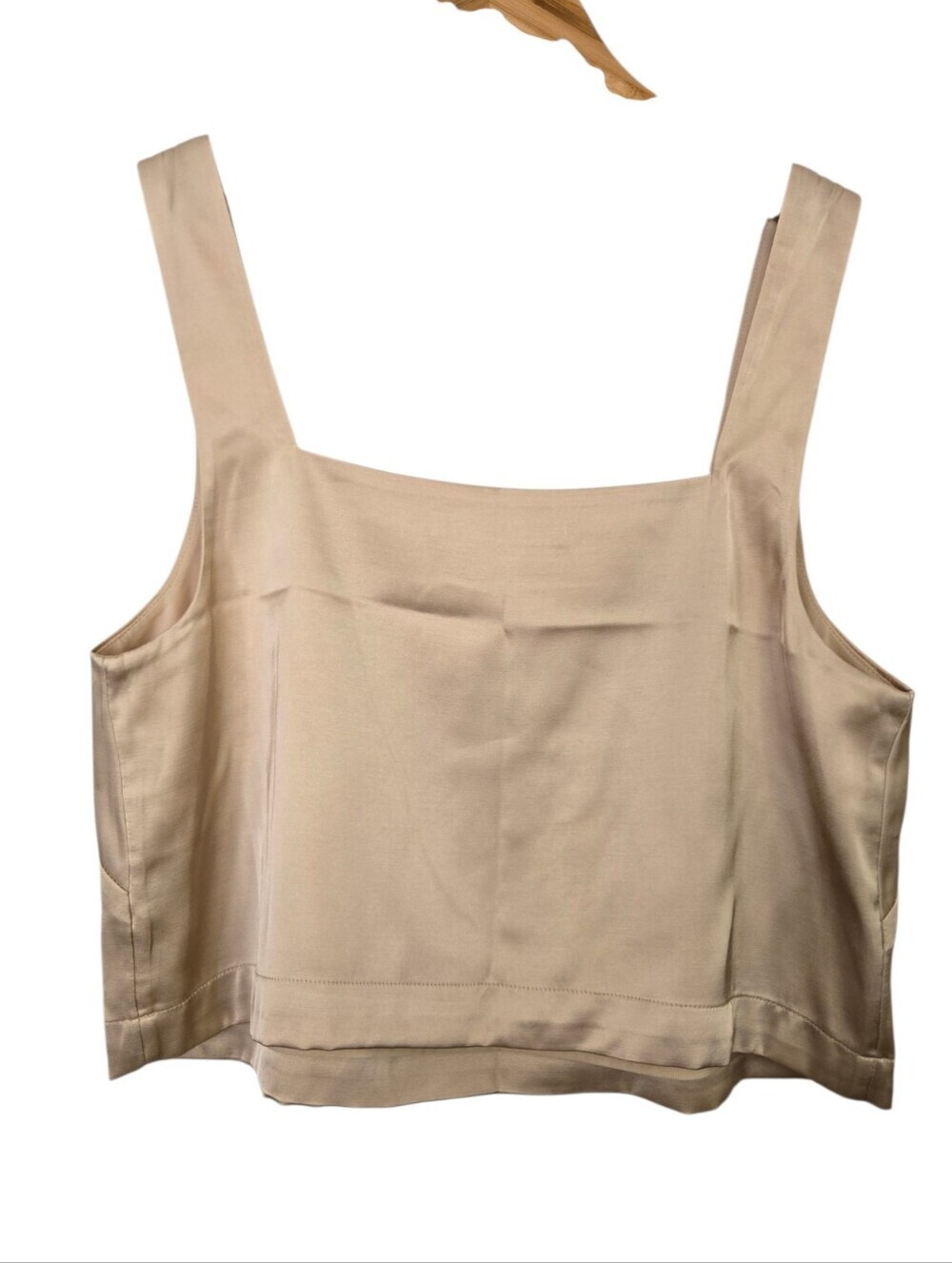 ✨ Abercrombie & Fitch NWT Satin Square Neck Crop Tank | Neutral Beige | Size Sma - Picture 6 of 6